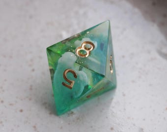 Handmade D8 Dice / Green / for Dungeons and Dragons or other role-playing games