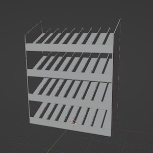Puede incluir: Una estantería de exhibición gris de varios niveles con estantes en ángulo. La estantería tiene un marco rectangular y está diseñada para contener artículos. La imagen es una representación 3D sobre un fondo oscuro.