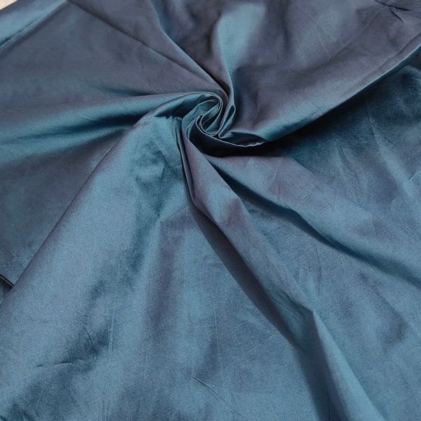 Tissu taffetas bleu-gris pour robes de mariée en taffetas bleu-gris pour robes de mariée, soie taffetas polyester bleu-gris pour robes de mariée