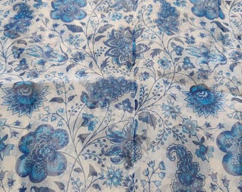 Floral Print Organza Fabric: Sheer Organza for Wedding & Party Decoration