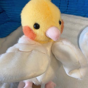 Parrot Hand Puppet Plush Toy – Soft Stuffed Bird Puppet , Interactive Show & Gift (20cm)