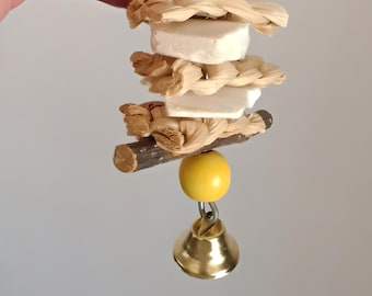 3pcs Cuttlefish Bone Chew Toy for Birds – Natural Calcium for Parrots, Hamsters & Reptiles – Parrot Chew Toy