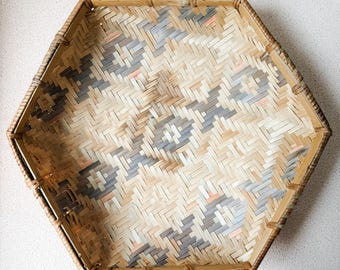 Vintage Boho Basket Handwoven Bamboo Basket Tray Hexagon Woven Serving Basket Boho Rattan Catchall Fruit Basket Natural Home Decor