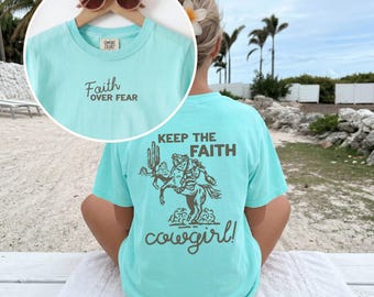 Camiseta vaquera Faith para jóvenes, estilo western, cristiana, para niñas, de Comfort Colors, con temática religiosa, ideal para niños pequeños, estilo rodeo o iglesia. Fe sobre el miedo.