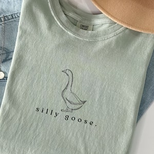 Silly Goose Shirt Silly Goose Tshirt Comfort Colors Silly Goose Vintage Farm Shirt Cute Goose Shirt Gifts For Farm Girls Mom Gifts Homestead