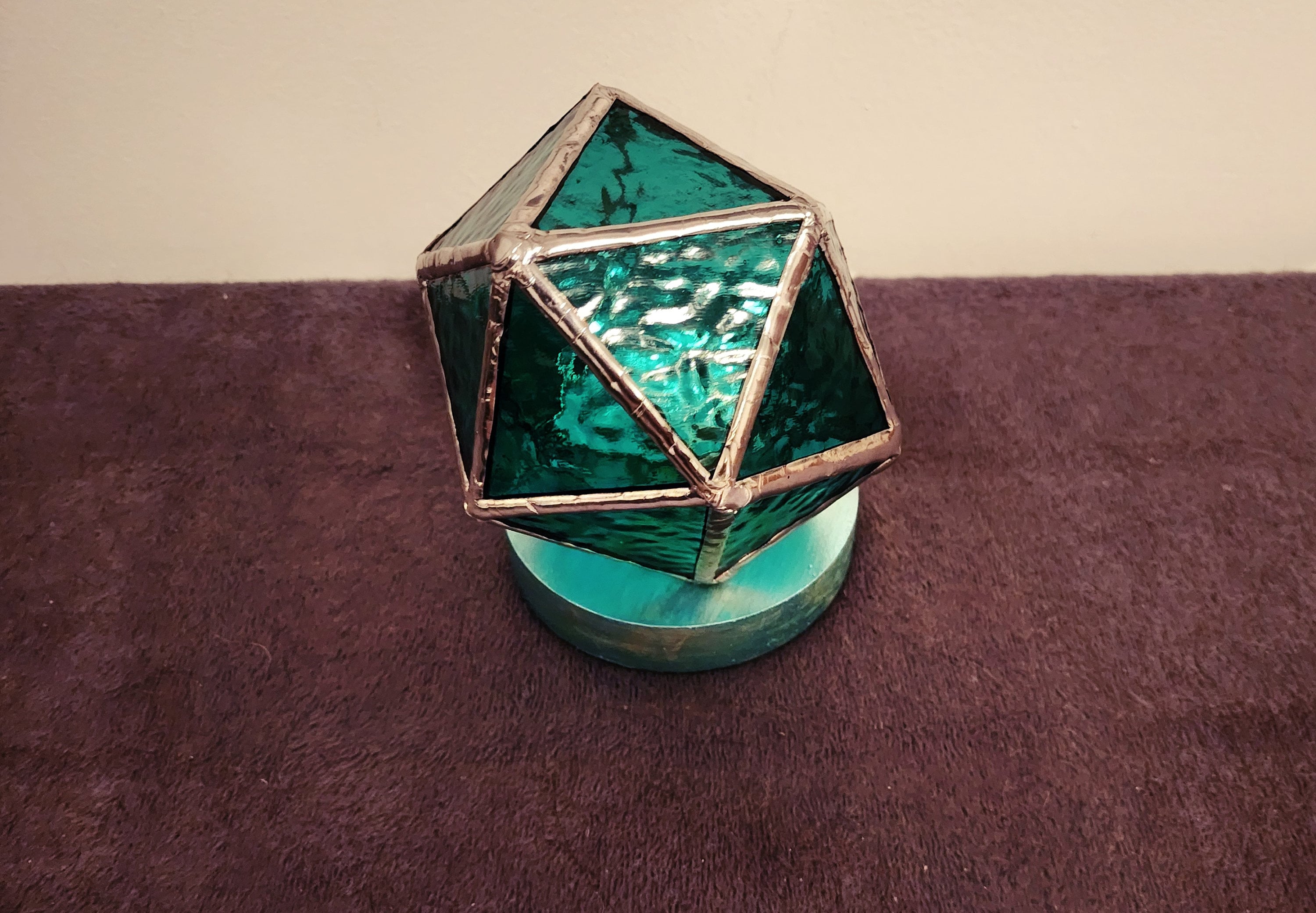 D20 Isohedron Stained Glass LED Lamp - Etsy