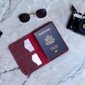 Funda de pasaporte, Titular de pasaporte de cuero personalizado, Pasaporte de billetera personalizado para hombres y mujeres, Pasaporte monograma, Regalo de Navidad