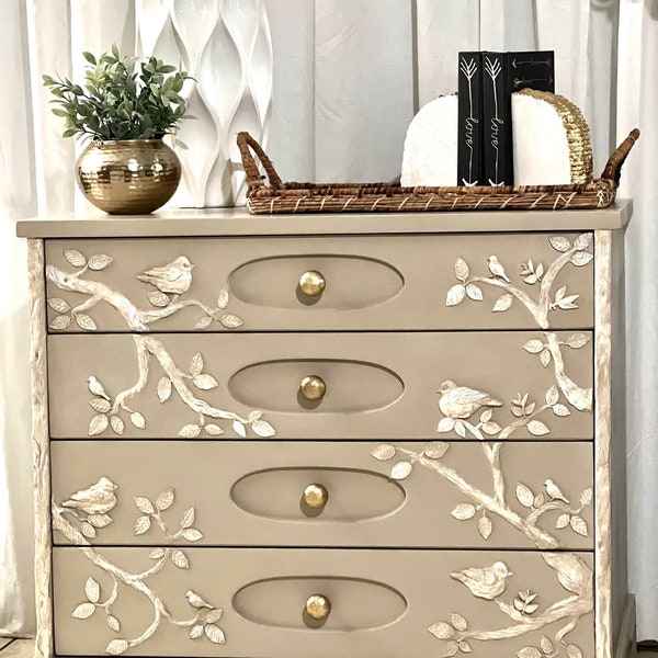 SOLD!!!!!! SOLD!!!!!Beautiful dresser/chest. Message for shipping quote