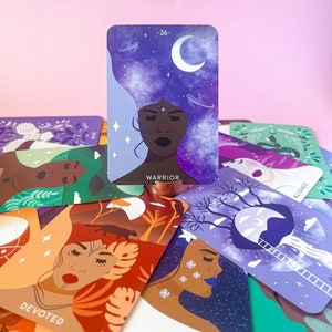 Jeu de cartes oracle féminin sacré