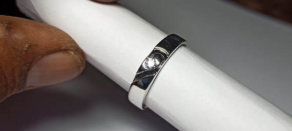 Silver ring with american diamond Clearance