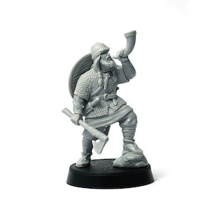 Viking miniature for tabletop wargaming and painting, 28mm resin