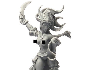 Dark Sorceress fantasy miniature, 28mm resin witch for wargaming and painting