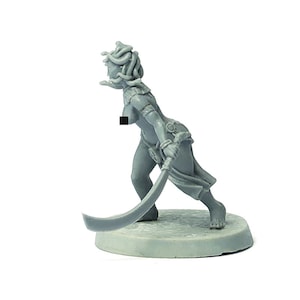 Medusa miniature, 28mm resin