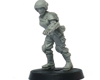 Female Medic miniature, Grimdark 28mm resin military girl