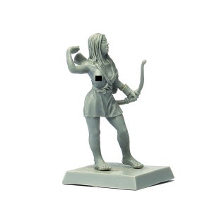 Female Archer miniature, 28mm resin