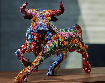 Statuetta in mosaico raffigurante un toro della collezione Barcino Classic