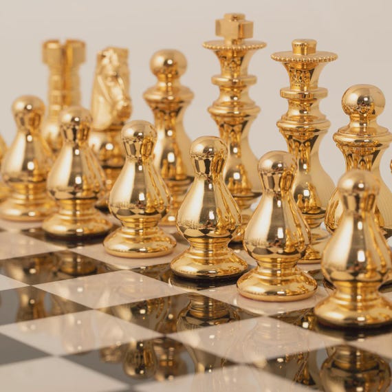 Royal Chess Mall – Set Scacchi Lusso 12” Metallo Ottone, Rame, Stupore Francese