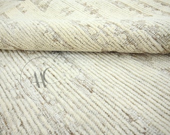 Hand Knotted Ivory Wool Rug: Modern Moroccan Beni Ourain Style