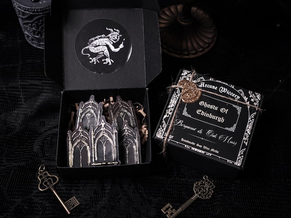 Ghosts Of Edinburgh/ Gothic Ornate Gate Wax Melts, Witchy Victorian Gift, Bergamot & Oak Moss Scent, Dark Academia Decor, Halloween Gift