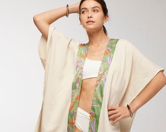 Kimono court en coton naturel à fleurs vertes, Boho Womens Beach Coverup, Caftan pour femmes, robe de villégiature avec bordure en soie