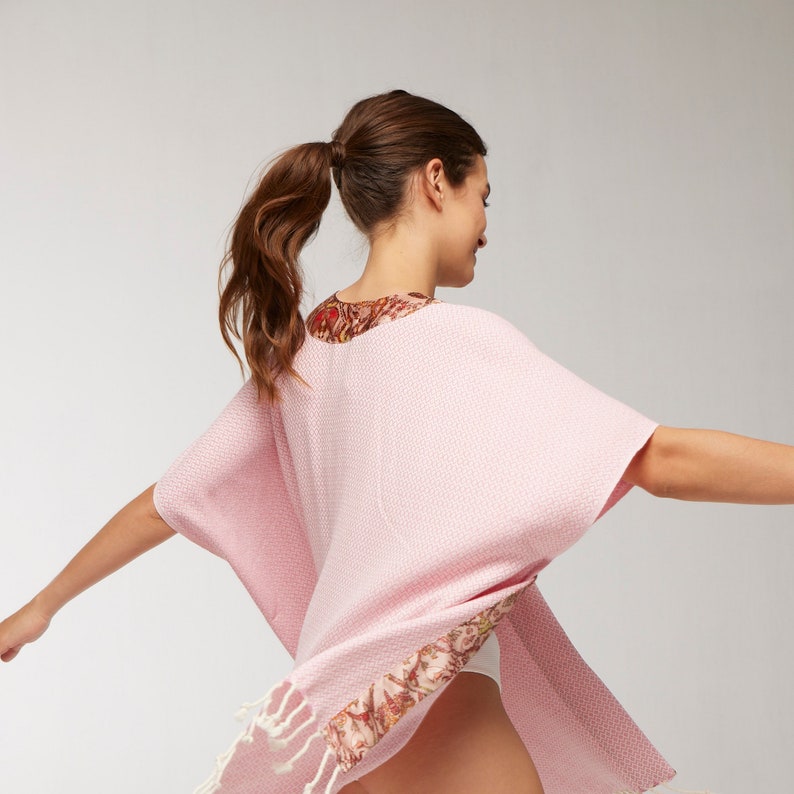 Robe kimono florale rose, robe d'été kimono pour femmes, élégante robe pesthémale, robe kimono de plage, robe de villégiature, caftan en coton image 3