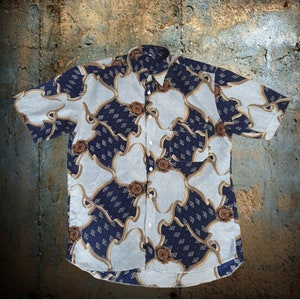 Jaren 80 Brokaat Zijdeachtig Shirt. Groot. True Vintage, jaren 80, uitgaan, vakantie, zomer. Streetwear, sportkleding, uniseks, tweedehands, geliefd
