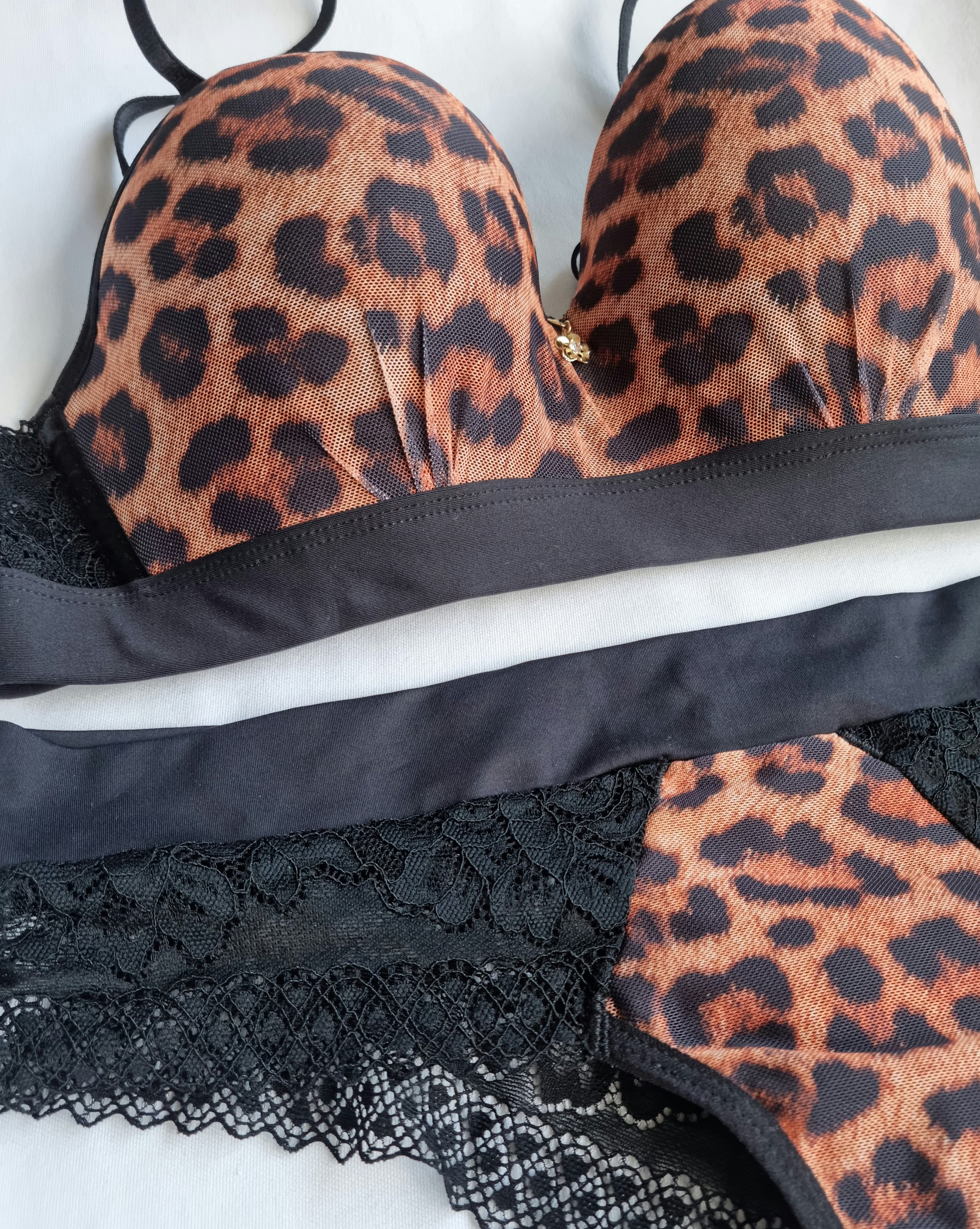 36D-46D Women's Sexy Leopard Print Balconette Bra Strapless Half Cup  Underwired36D^^^Black : : Clothing, Shoes & Accessories