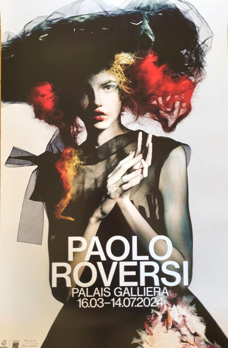 アート・デザイン・音楽 Paolo Roversi: Palais Galliera Paolo Roversi - Original Exhibition Poster - Palais Galliera Paris