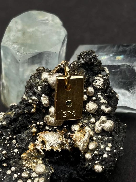 9ct Solid Gold Emerald Rectangle Pendant, Minimal… - image 3