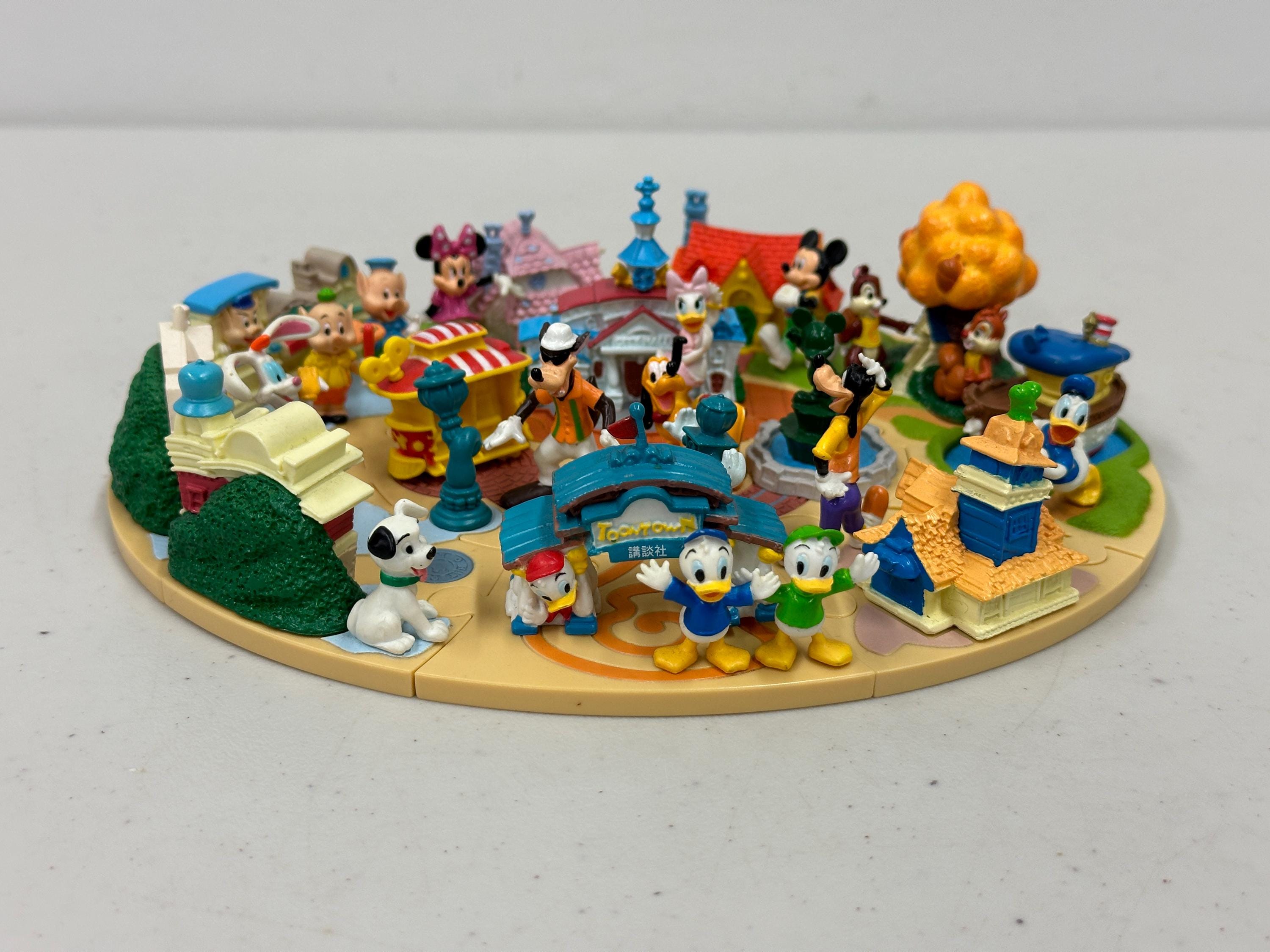 Tokyo Disney Coca-cola Toontown Mickey & Friends Puzzle Diorama