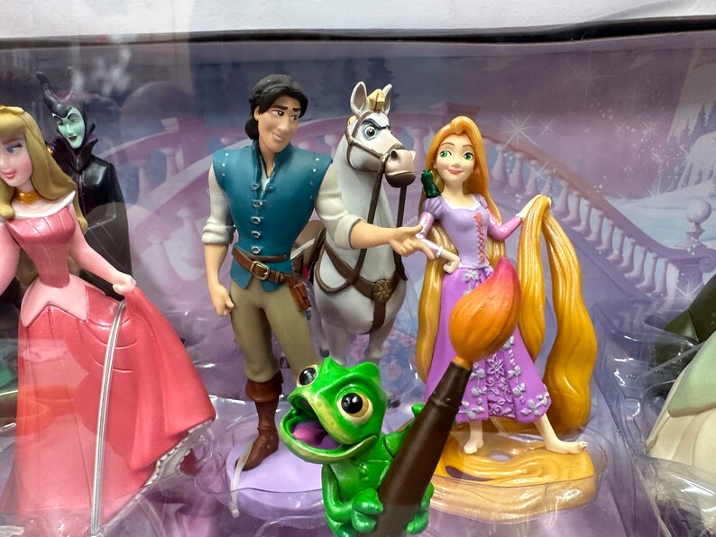 Disney Princess Mega Figurine Set W/ Princess Aurora, Rapunzel, Tiana ...