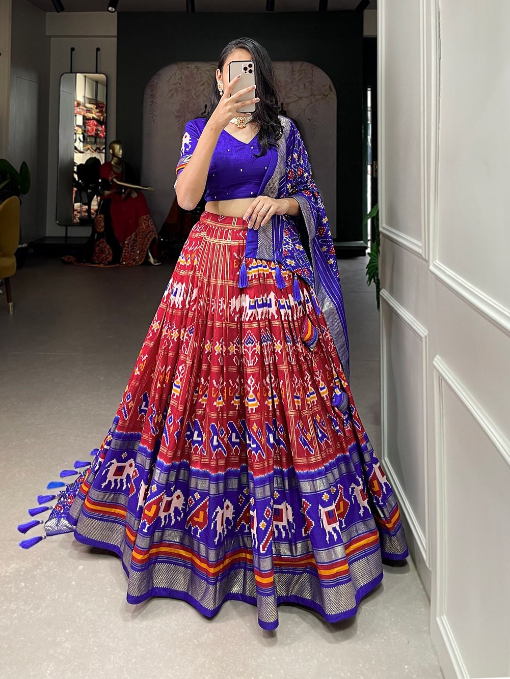 Patola style chaniya best sale choli