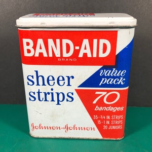 Band-Aid | Johnson & Johnson | 70 Bandages Value Pack Empty Tin | Early Version With No UPC