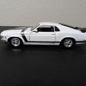 1970 Ford Mustang Boss 302,  1/24 Scale Diecast Model Car