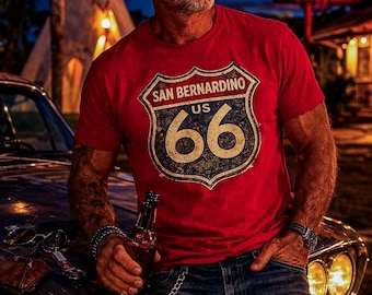 Camiseta de la Ruta 66 de San Bernardino / Camiseta histórica de la Ruta 66 / Camiseta para viaje por carretera en California / Camiseta con letrero de carretera vintage / Regalo de viaje retro