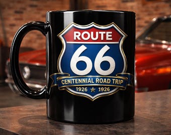 Taza de la Ruta 66 / Taza de café del centenario del viaje por carretera / Regalo vintage americano / Cerámica negra de 325 ml (11 oz) / Regalo para amantes de los viajes / Centenario de la Ruta 66