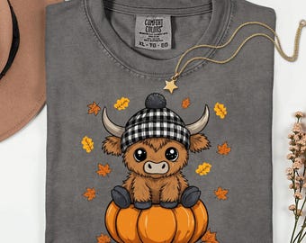 Höstlig höglandsko med pumpor PNG, mysig säsong PNG, höglandsko Clipart 300 dpi, preppy höst PNG, höst-T-shirtdesign