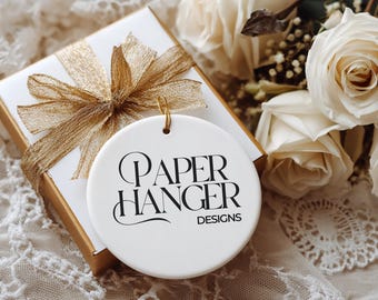 Mockup di ornamento per matrimonio, mockup di ornamento in ceramica bianca, mockup di ornamento circolare in ceramica (download digitale)