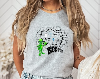 Cosmic UFO Shirt, Retro Alien Graphic Shirt, Cute Alien Tshirt, Colorful Space Shirt, Science Geek unisex, Funny UFO Shirt, UFO Alien Tshirt