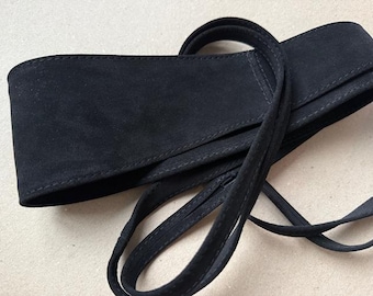 Linea Pelle Leather Double Buckle Belt: Gold Thread Elastic  display picture 1