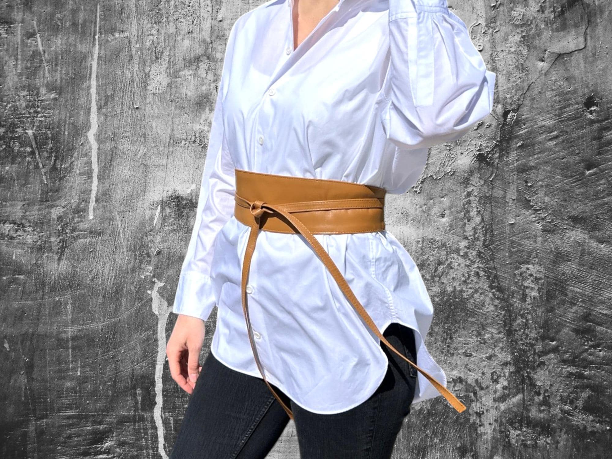 Cintura marrone Cintura larga Cintura corsetto Cintura avvolgente in similpelle Cintura obi Cintura a vita alta Cintura alla moda Cintura stringivita di Kuati Mayfair - Italia