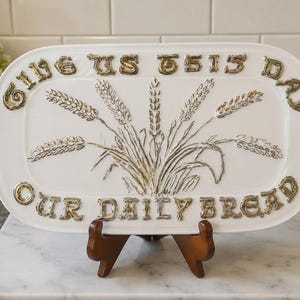 Vintage Brottablett aus Keramik von Holland Mold: Gold Wheat, Daily Bread (33 cm)