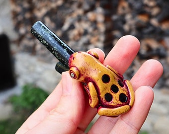 Kuripe - Pierre serpentine grenouille (Pérou) Artisan cérémonial fait main auto-applicateur pipe pour le rapé Rapeh Hape