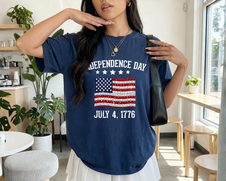 Patriotyczna koszulka z flagą USA, koszulka z brokatem z okazji 4 lipca, koszulka w stylu retro z okazji Dnia Niepodległości, koszulka w amerykańskich, wygodnych kolorach zdjęcie 1