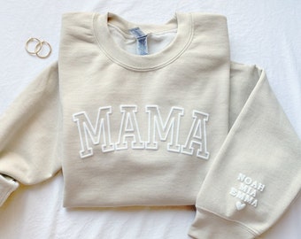 Sweat-shirt maman personnalisé avec prénoms sur la manche, cadeau fête des mères, cadeau d'anniversaire pour maman, cadeau nouvelle maman