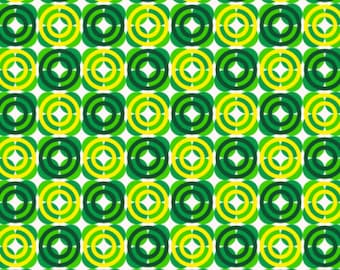 Green circles wrapping paper