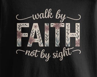 Camiseta "Camina por la fe" de Comfort Colors: Camiseta cristiana bohemia