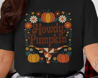 Howdy Pumpkin Fall Shirt, Cute Autumn Graphic Tee, Thanksgiving T-Shirt, Retro Western Style, Cozy Fall Outfit, Pumpkin Patch Attire