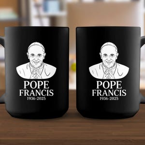 Lenox Pope Francis Commemorative Mug 2015 - Fine Bone China, 24K Gold Accent, 10 Oz, Made In USA