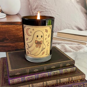 Autumn Ghost Halloween Candle, Vintage-Inspired Fall Candle in Black Glass, Pumpkin Praline Cute Ghost Soy Candle, Halloween gift